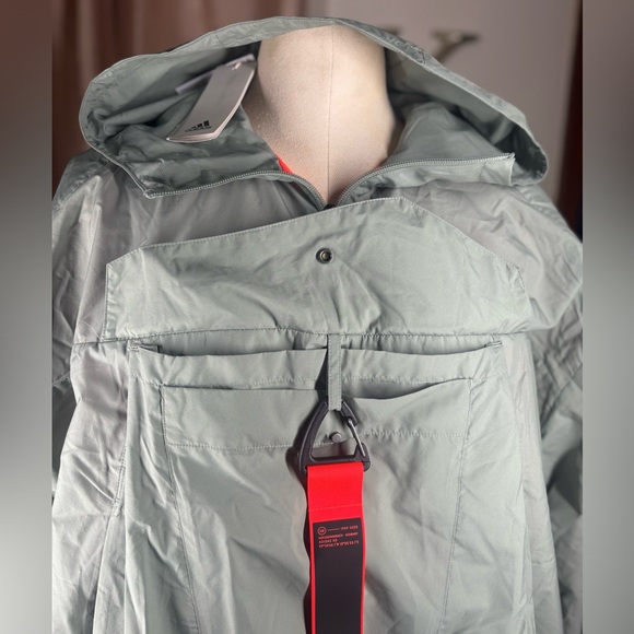 Adidas CITY ESCAPE PREMIUM WINDBREAKER mens M new w/ tags - Picture 6 of 10